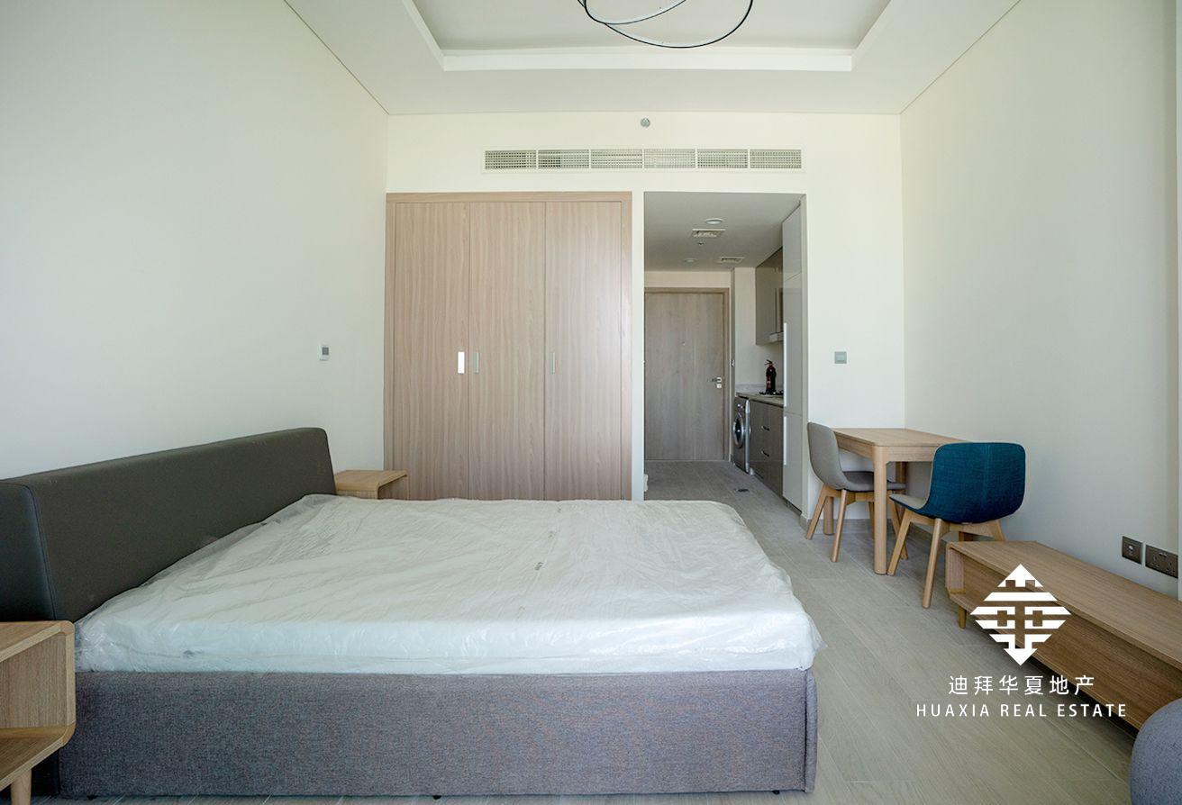 Fully Furnished |Vacant| Pool View photo 3
