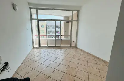 شقة - 1 حمام للايجار في عيال ناصر - الراس - ديرة - دبي