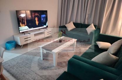 Apartment - 2 Bedrooms - 2 Bathrooms for rent in Al Khan Lagoon Tower - Al Khan Lagoon - Al Khan - Sharjah