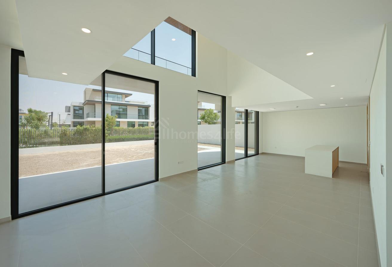 Brand New I Ready to Move I Great location photo 10