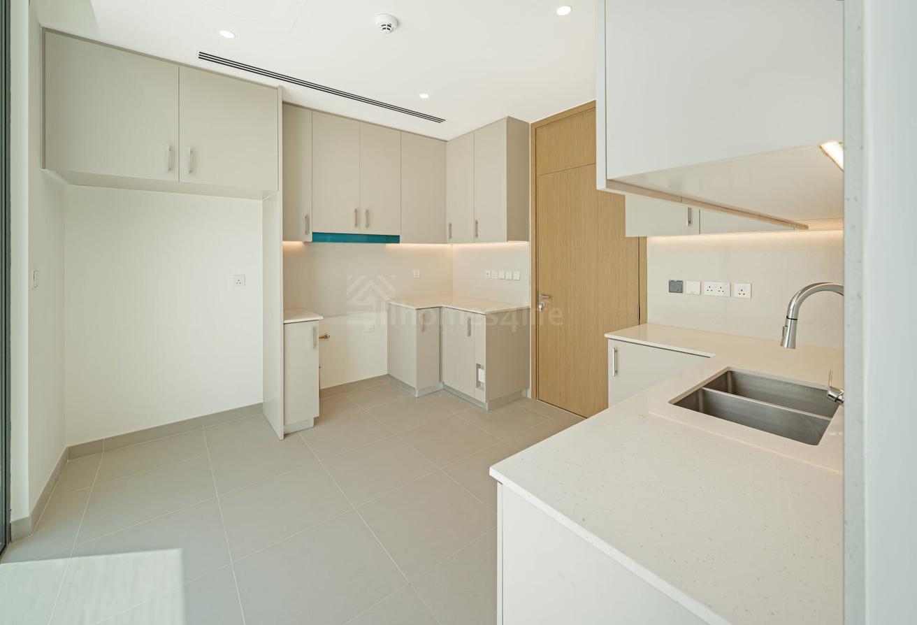Brand New I Ready to Move I Great location photo 7
