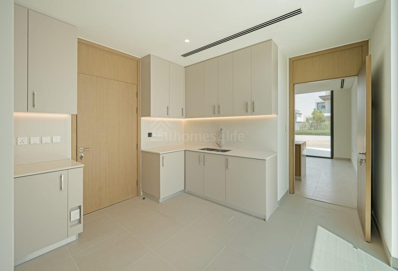 Brand New I Ready to Move I Great location photo 11
