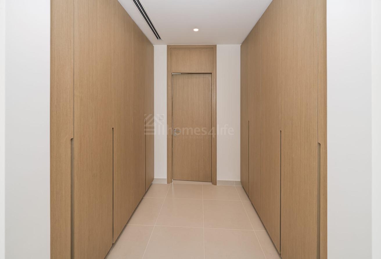 Brand New I Ready to Move I Great location photo 12