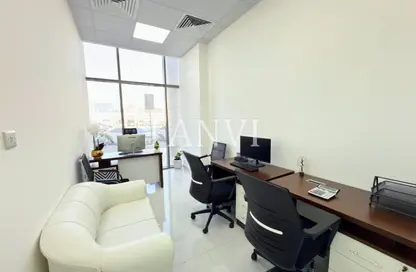 Office Space - Studio - 1 Bathroom for rent in Red Avenue - Al Garhoud - Dubai