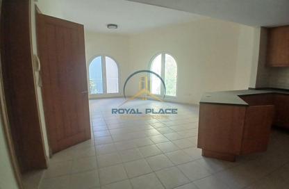 شقة - غرفة نوم - 2 حمامات للايجار في بناية  38إلى107 - طراز البحر المتوسط - ديسكفري جاردنز - دبي