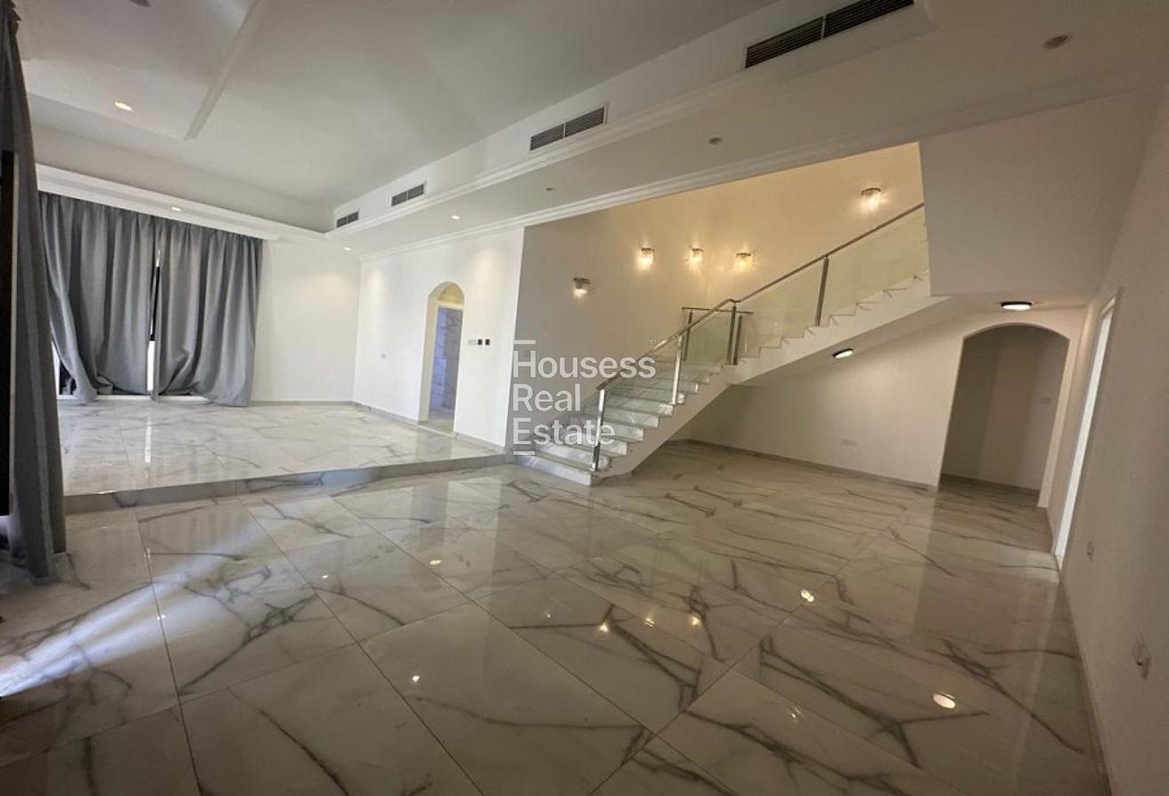 Luxury 5BR Villa | Private Garden | Al Awir First photo 5