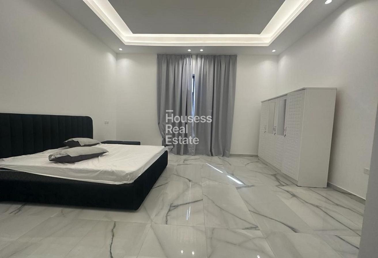 Luxury 5BR Villa | Private Garden | Al Awir First photo 8