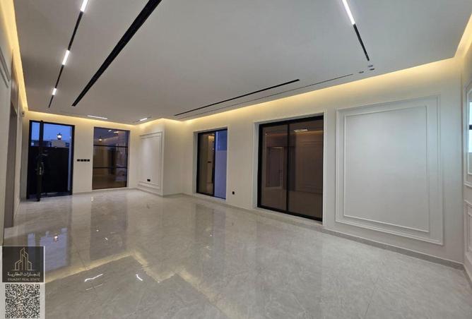 56148820 - Property Image 3