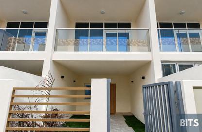 Townhouse - 2 Bedrooms - 3 Bathrooms for rent in Rukan 3 - Rukan - Dubai