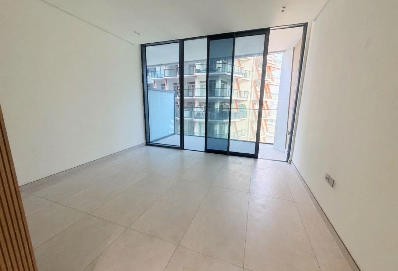 Brand New Studio| Semi-Furnished | Ready
