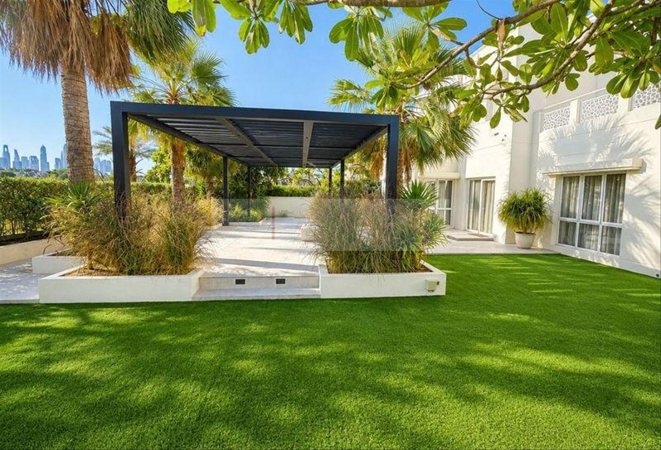 12,449 Sqft | Fully Upgraded | Private Pool photo 17