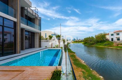 Villa - 5 Bedrooms - 7+ Bathrooms for sale in Jumeirah Park Homes - Jumeirah Park - Dubai