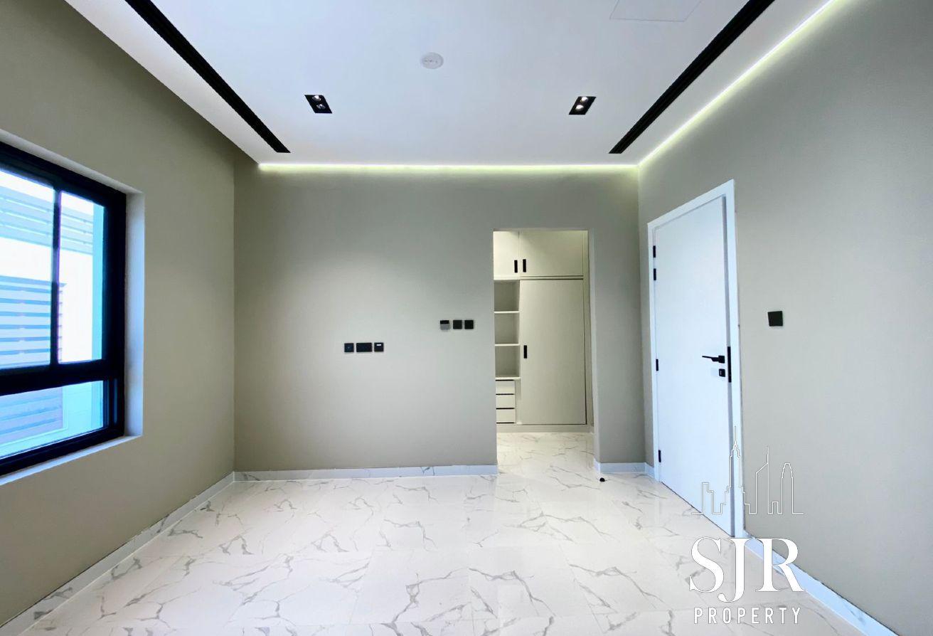 Luxury 6bed | Private Pool | Available Now photo 7