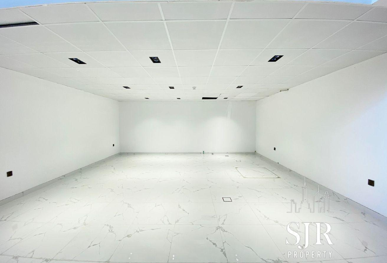 Luxury 6bed | Private Pool | Available Now photo 4