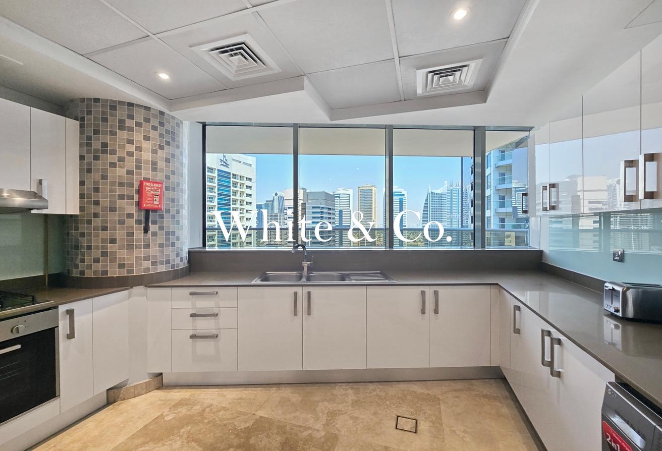One of a Kind Penthouse | Modern | Vacant photo 7