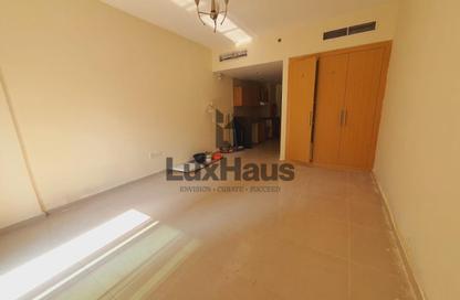 Apartment - Studio - 1 Bathroom for rent in May Residence 3 - May Residence - District 10 - Jumeirah Village Circle - Dubai
