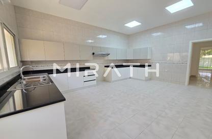 Villa - 4 - 5 for rent in Jumeirah 3 Villas - Jumeirah 3 - Jumeirah - Dubai