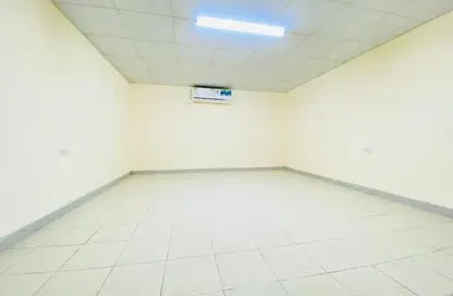 سكن الموظفين - استوديو للايجار في م-14 - مصفح الصناعية - مصفح - أبوظبي