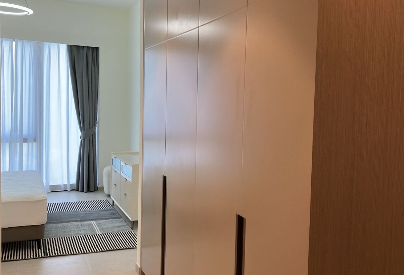 Luxury 3-Bedroom Apartment | Burj Khalifa View — image 10