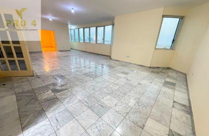 Apartment - 4 Bedrooms - 5 Bathrooms for rent in Corniche Road - Abu Dhabi