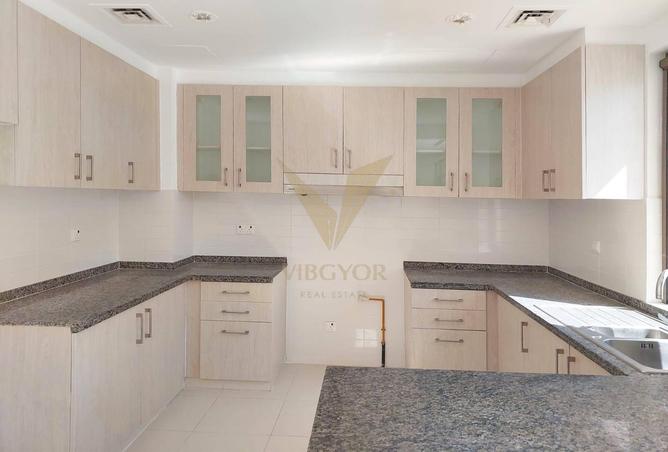 80692033 - Property Image 3