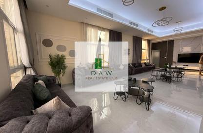 Villa - 5 - 7 for rent in Al Aweer 1 - Al Aweer - Dubai