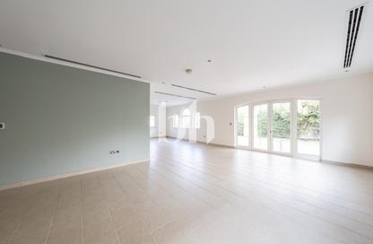 Villa - 4 - 5 for rent in Legacy Nova Villas - District 9 - Jumeirah Park - Dubai