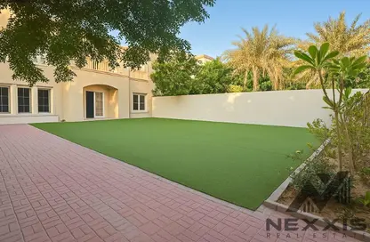 فيلا - 3 غرف نوم - 4 حمامات للايجار في الينابيع 8 - الينابيع - دبي