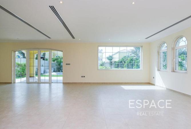 16209027 - Property Image 3