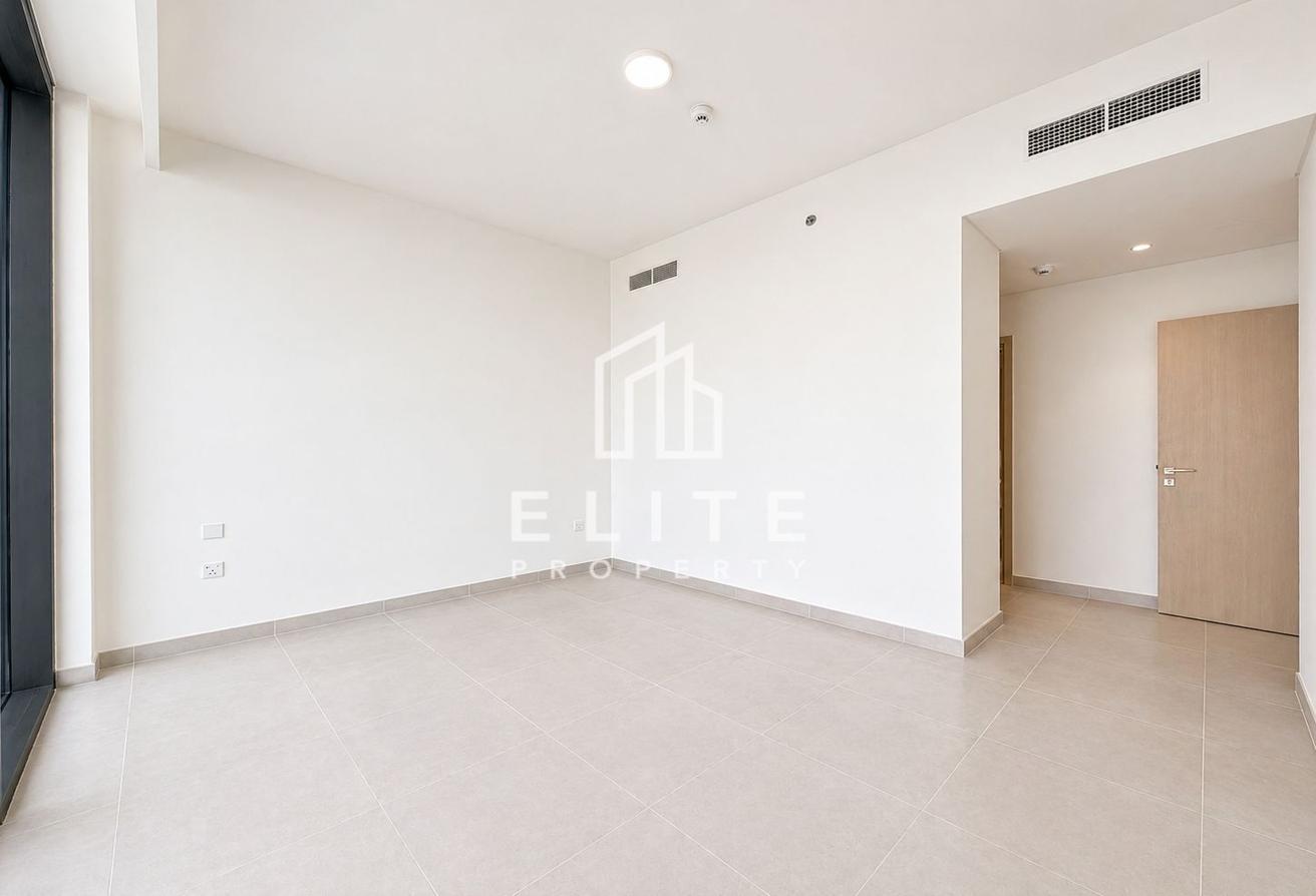 High Floor I Golf Course View I Spacious I 3 +Maid photo 21