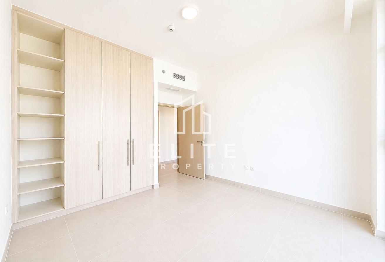 High Floor I Golf Course View I Spacious I 3 +Maid photo 12