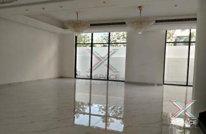 Villa - 6 Bedrooms - 6 Bathrooms for rent in Jumeirah 1 - Jumeirah - Dubai Villa - 6 Bedrooms - 6 Bathrooms for rent in Jumeirah 1 - Jumeirah - Dubai