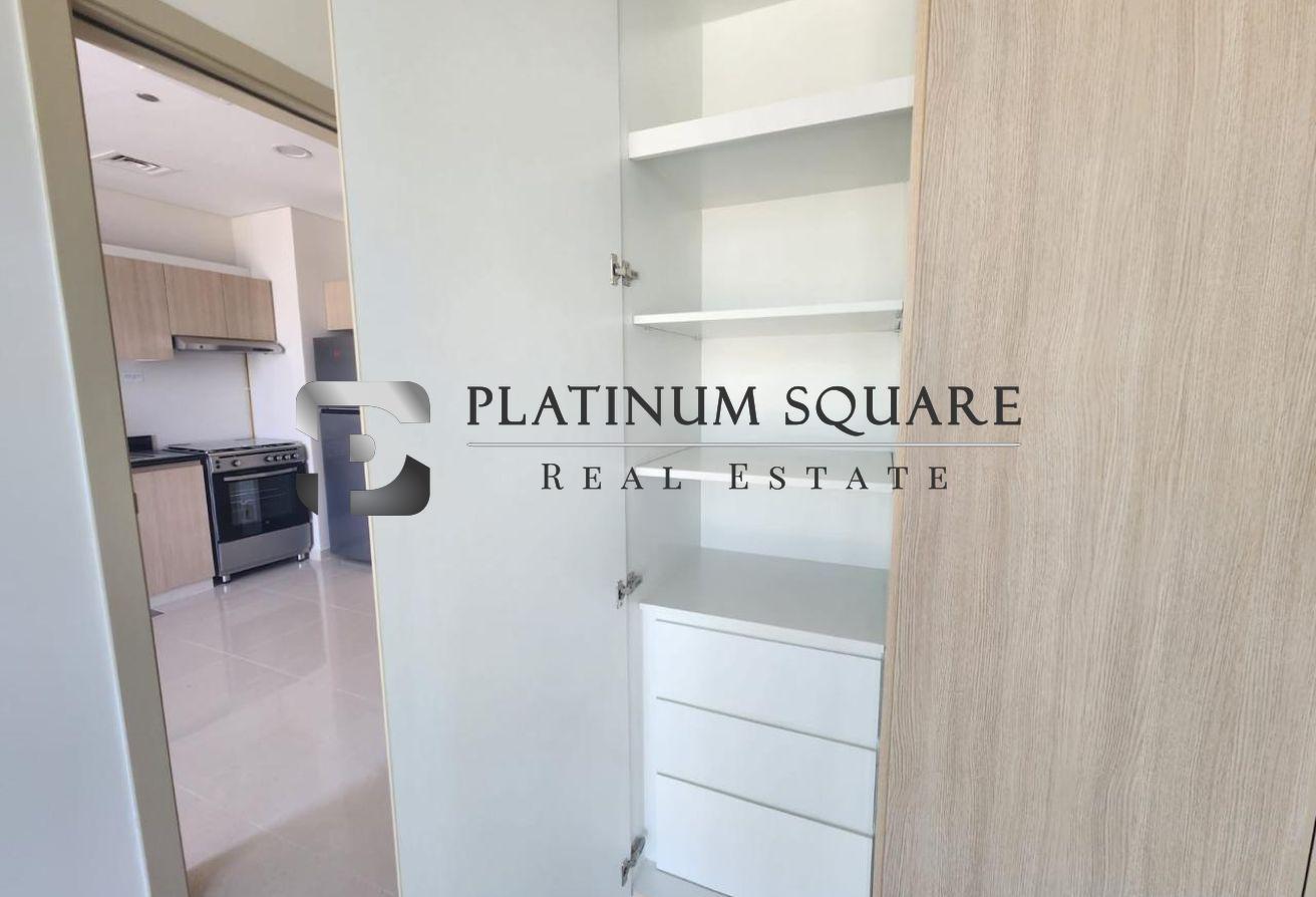 Community & Pool View |Cozy 1BR | Ready to Move photo 4
