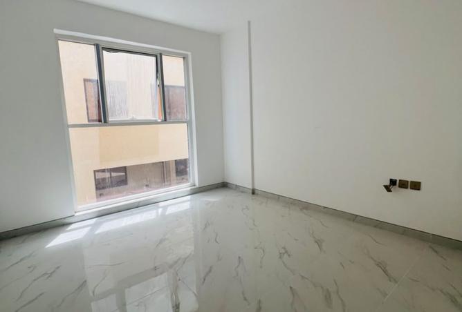 144183240 - Property Image 2