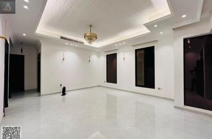 Villa - 5 Bedrooms - 7 Bathrooms for sale in Al Yasmeen 1 - Al Yasmeen - Ajman