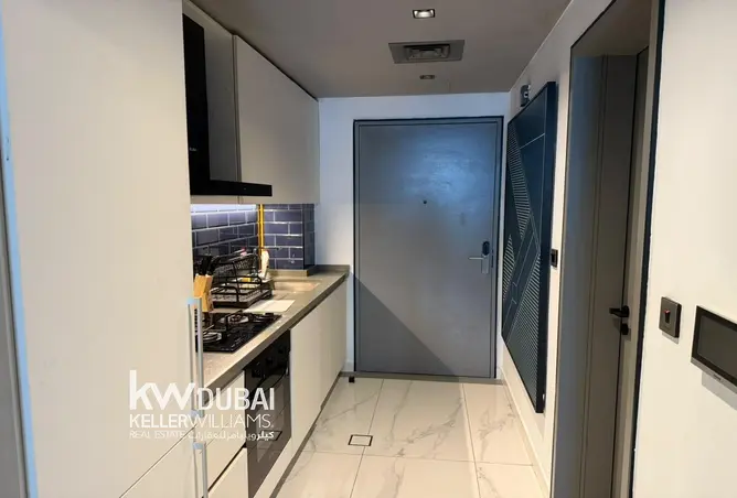 130211404 - Property Image 3