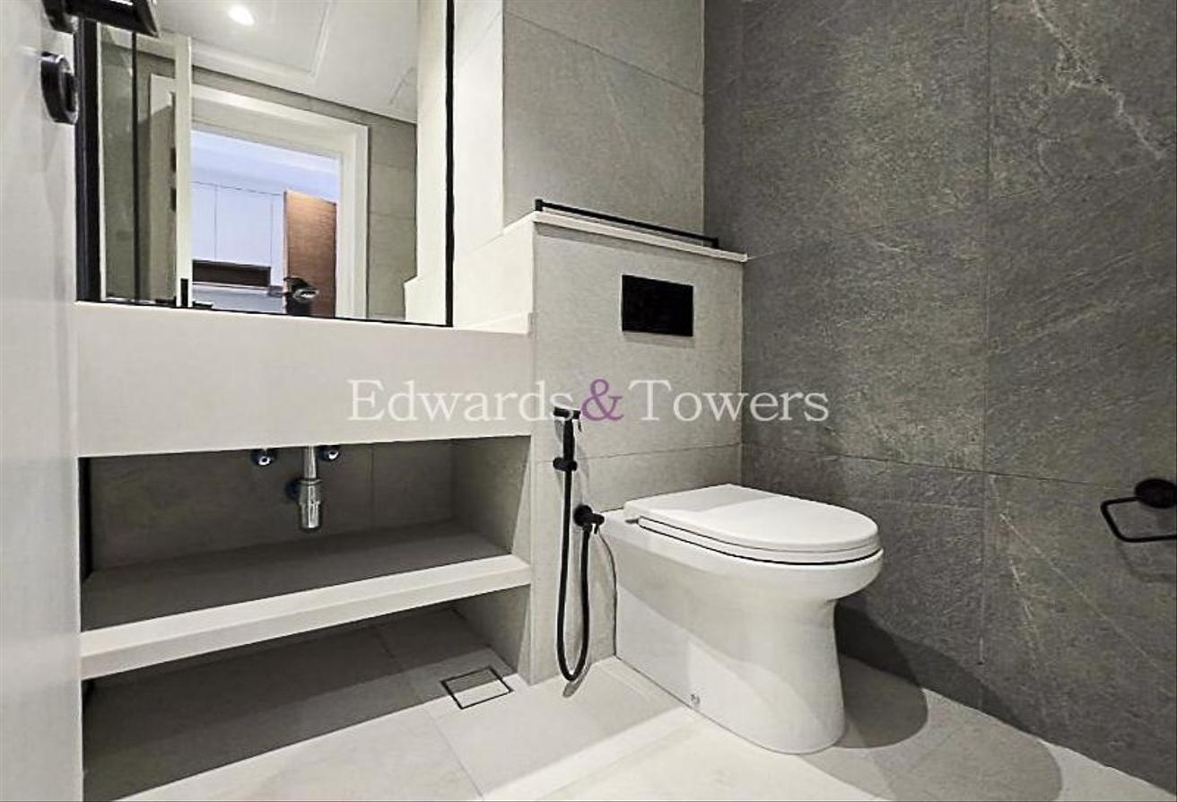 Brand New | Accepting 2 to 3 Chqs | Negotiable photo 8