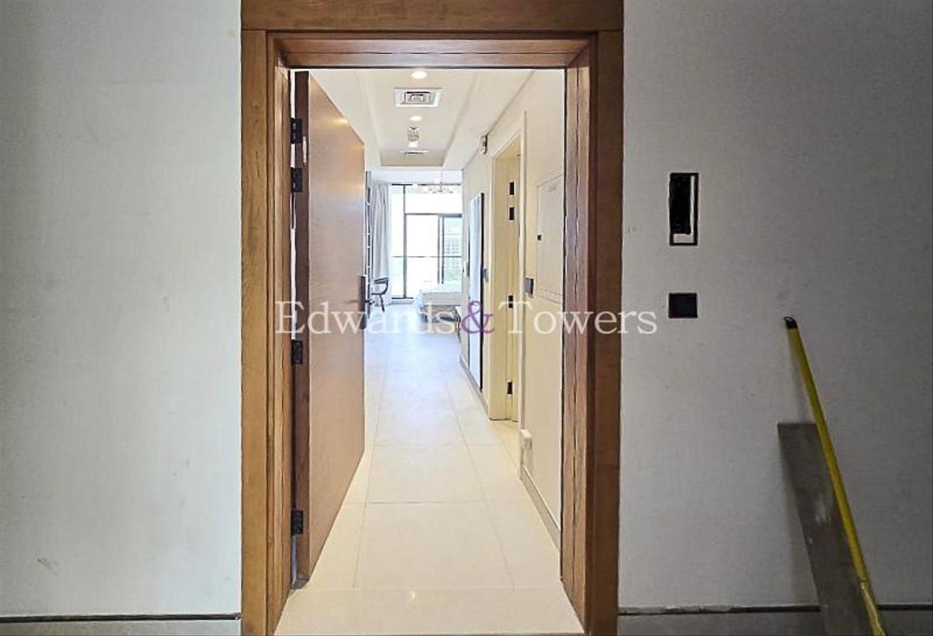 Brand New | Accepting 2 to 3 Chqs | Negotiable photo 9