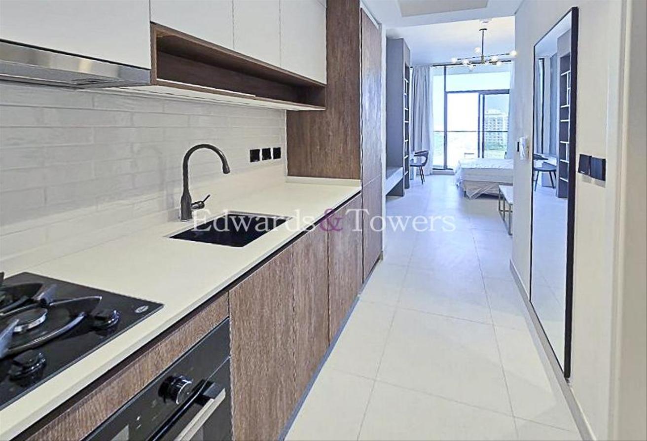 Brand New | Accepting 2 to 3 Chqs | Negotiable photo 4
