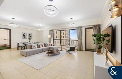 Apartment - 3 Bedrooms - 3 Bathrooms for sale in Rimal 5 - Rimal - Jumeirah Beach Residence - Dubai