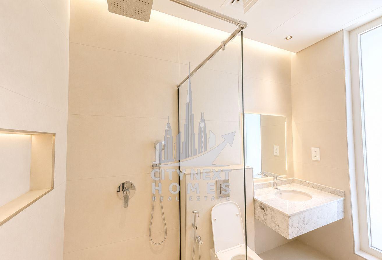 Madinat Hind 3| Modern design | 5 Bedrooms photo 14