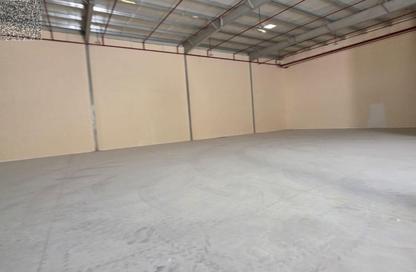 Warehouse - Studio for rent in Ali Mousa Building - Al Sajaa Industrial - Al Sajaa - Sharjah