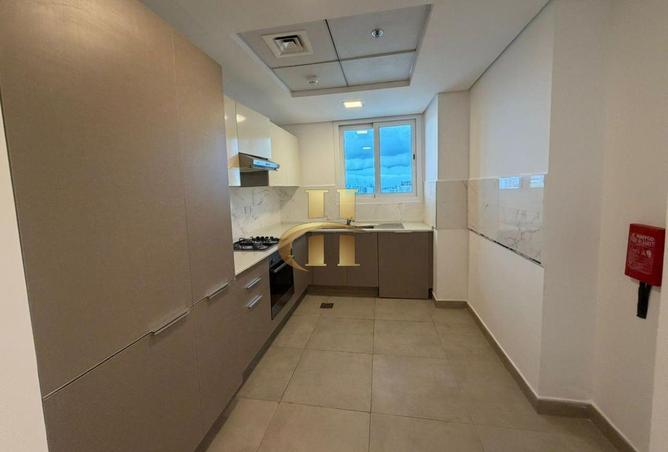 83218740 - Property Image 3