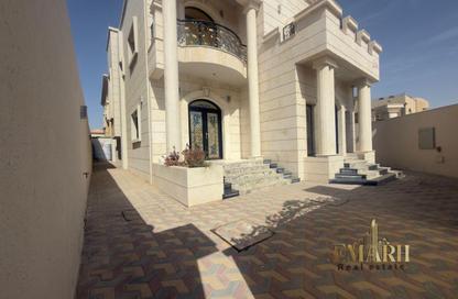 Villa - 5 Bedrooms - 7 Bathrooms for sale in Al Mowaihat 1 - Al Mowaihat - Ajman