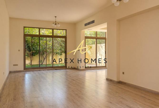 92253445 - Property Image 3