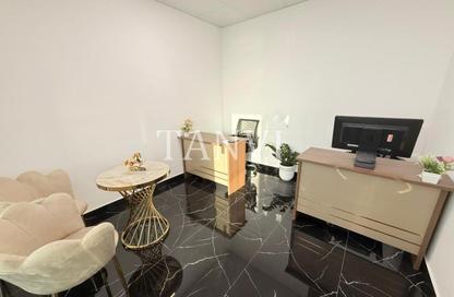 Office Space - Studio - 1 for rent in Fatima Mohammad Ahmad Bin Suleiman Building - Al Raffa - Bur Dubai - Dubai
