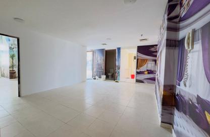 Apartment - 1 Bedroom - 2 Bathrooms for rent in Royal Residence 1 - Royal Residence - Dubai Sports City - Dubai