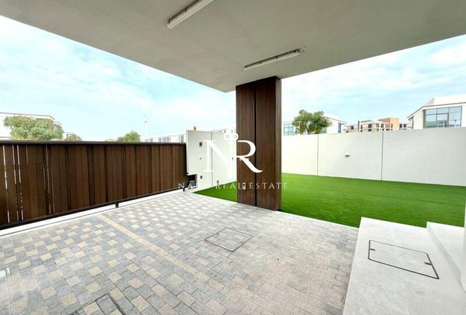 94015069 - Property Image 3