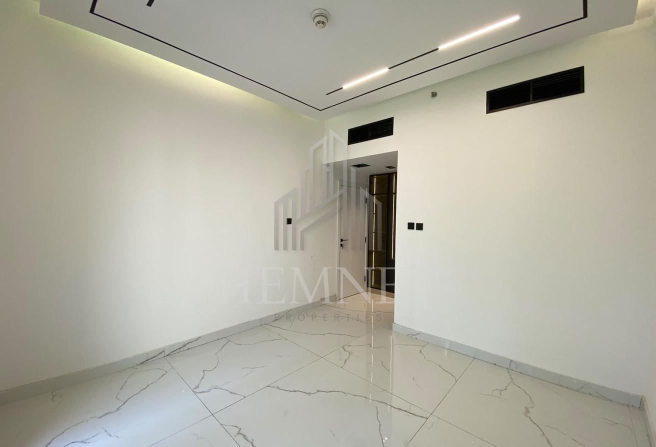 Well Maintained 1 BHK | Modern Interiors | Large Balcony photo 11