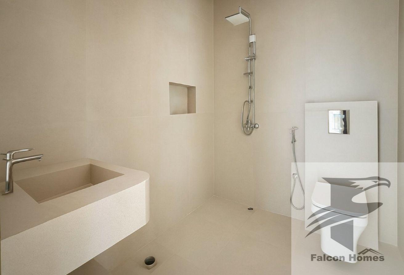 Brand New 5BR Villa with Big Garden photo 11